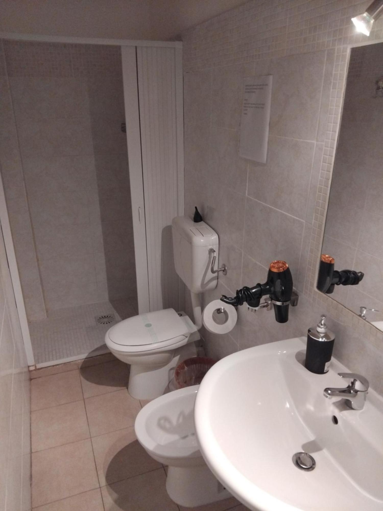 Catania Airport Room Bagno Privato In Camera Εξωτερικό φωτογραφία